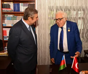 ANAR’a AYB’den “Onur Madalyası”